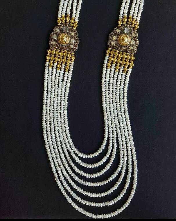 Pearls & Goldtone Beads Necklace